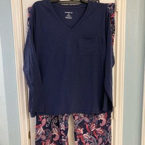 Liz Claiborne pajama set